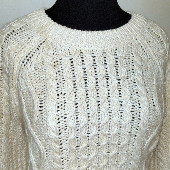 American Eagle Outfitters Sweaters - Warm & Snug Cable Knit Sweater
